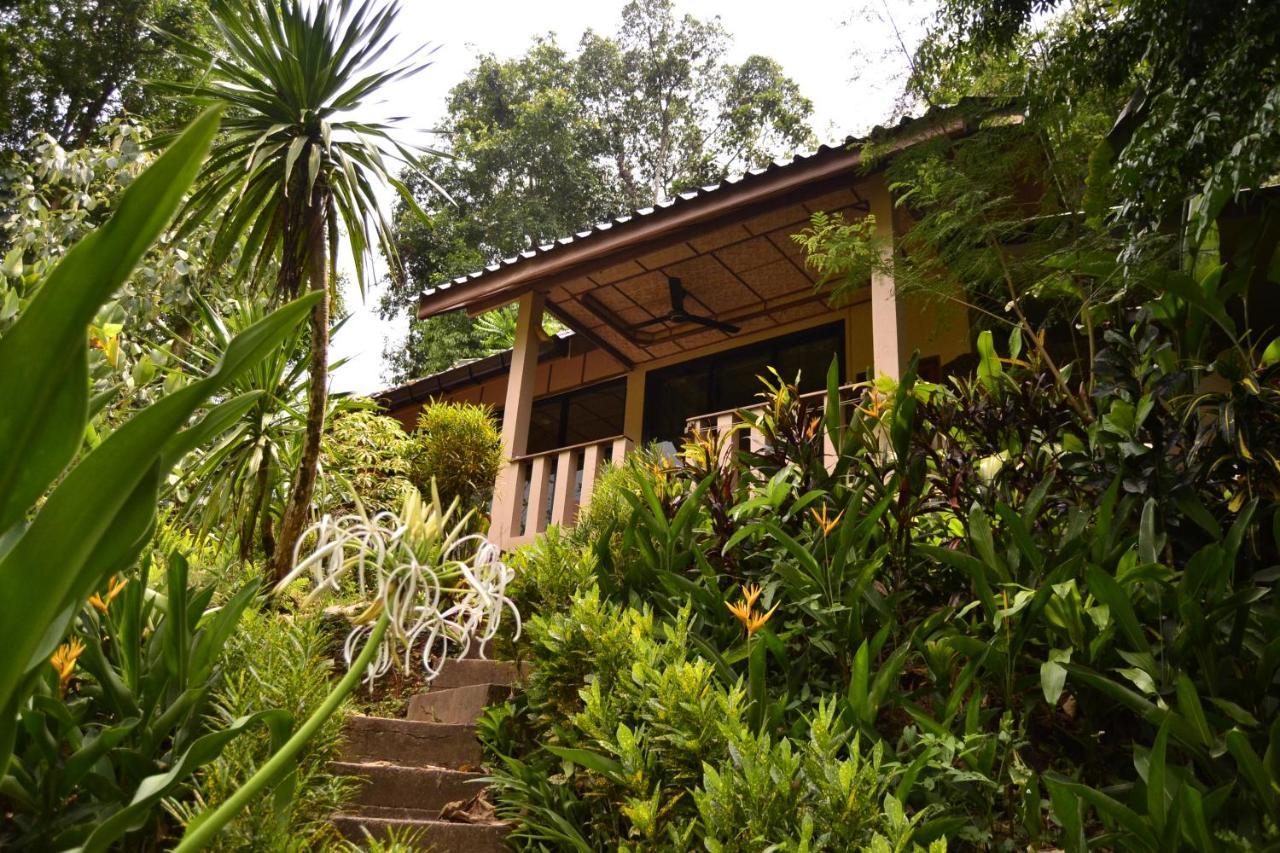 Eco-Logic, Resort For Charity Phato エクステリア 写真